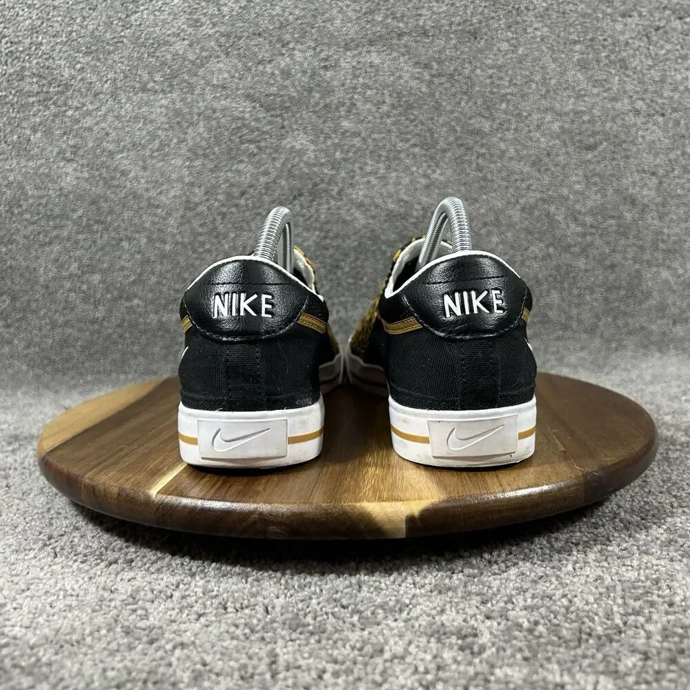 Nike product pair